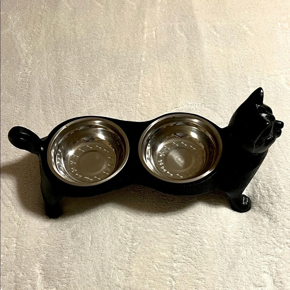Vintage Cast Iron Black Cat Double Pet Bowl. NWOT